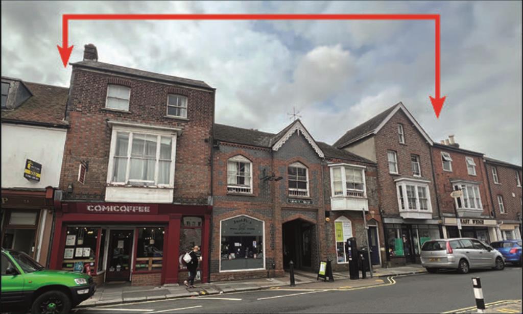 Lot: 107 - FREEHOLD TOWN CENTRE INVESTMENT COMPRISING ELEVEN COMMERCIAL UNITS AND RESIDENTIAL GROUND RENT INCOME - Freehold Town Centre Investment for Sale at Auction